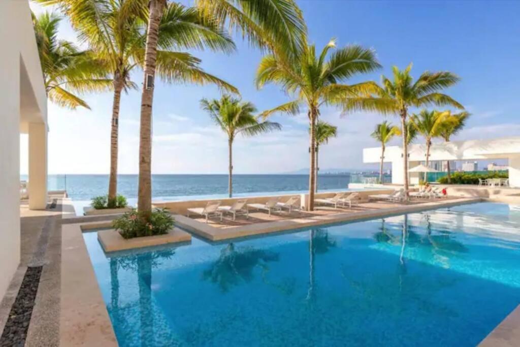 Harbor 7010 By Moikkarentals Beachfront 600Mb Wifi Puerto Vallarta Exterior photo