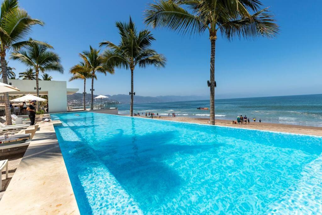 Harbor 7010 By Moikkarentals Beachfront 600Mb Wifi Puerto Vallarta Exterior photo