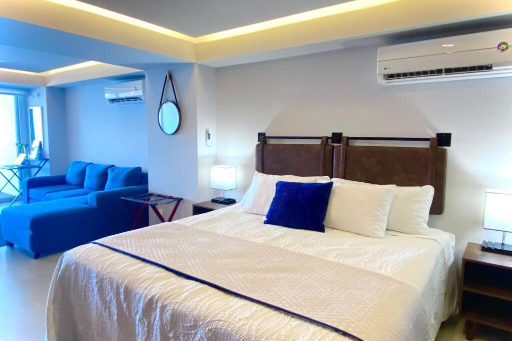 Harbor 7010 By Moikkarentals Beachfront 600Mb Wifi Puerto Vallarta Exterior photo