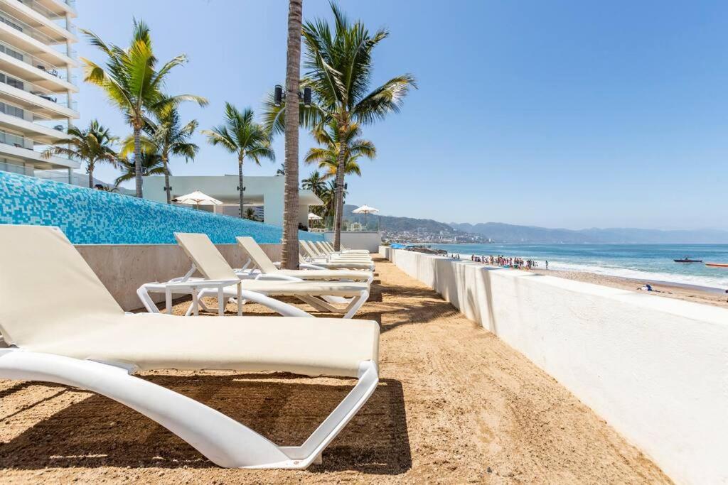Harbor 7010 By Moikkarentals Beachfront 600Mb Wifi Puerto Vallarta Exterior photo